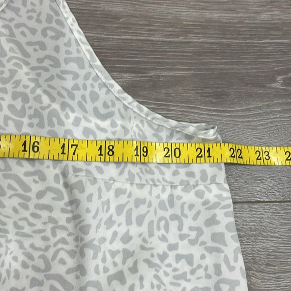 NWOT Colsie Satin Cami and Shorts Sleep Pajama Set Gray White Print XL - Picture 5 of 16